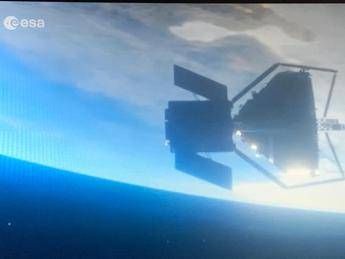 Rifiuti spaziali, nel 2025 il primo 'spazzino spaziale' privato Rifiuti spaziali, nel 2025 il primo 'spazzino spaziale' privato